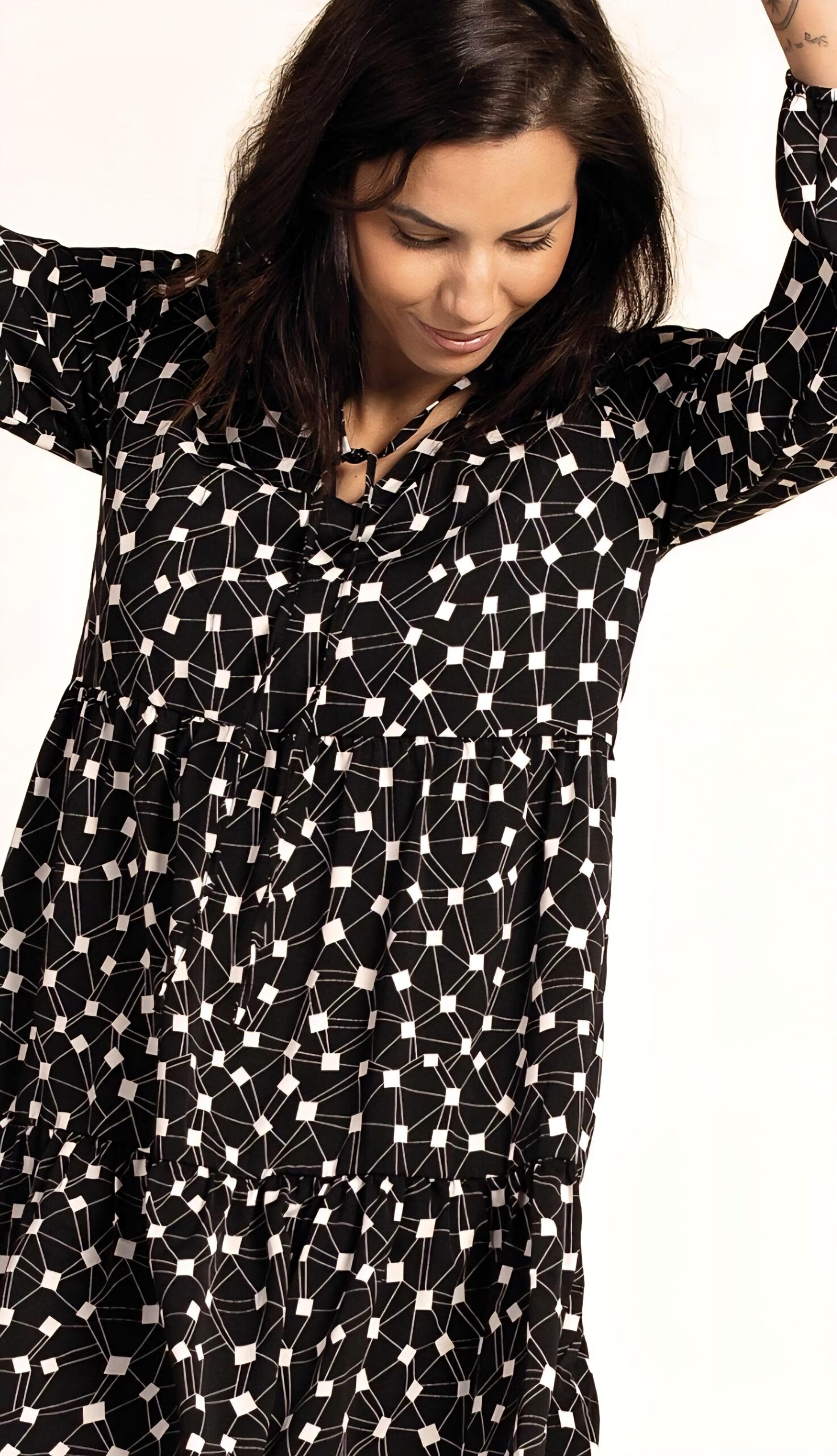 Screenshot_20250913_111035_Chrome VESTIDO MARGA - Imagen 1