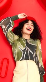 BLUSA AUTOFILIA - Imagen 2