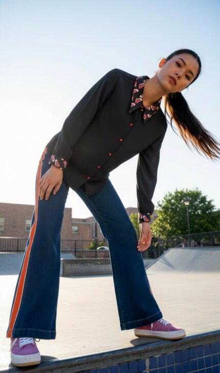 CAMISA ZAPATILLAS ROJAS