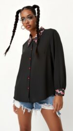 CAMISA ZAPATILLAS ROJAS - Imagen 2