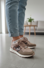 DEPORTIVA TERCIOPELO PERFORADO - Imagen 2