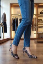 ZAPATO TERCIOPELO CALADO