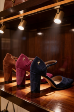 ZAPATO SALON TACON TRICOLOR AZUL - Imagen 2